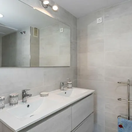 Magnifico Con Vistas En Puerto Marina Apartment *